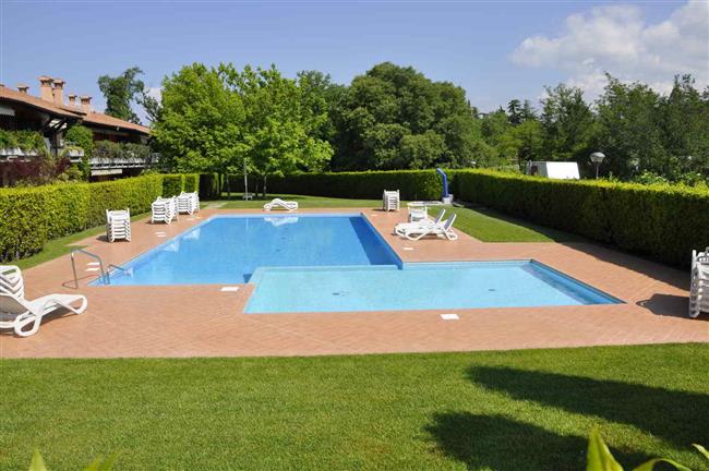 Holiday apartment with pool