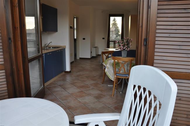 Living-kitchen with balcony